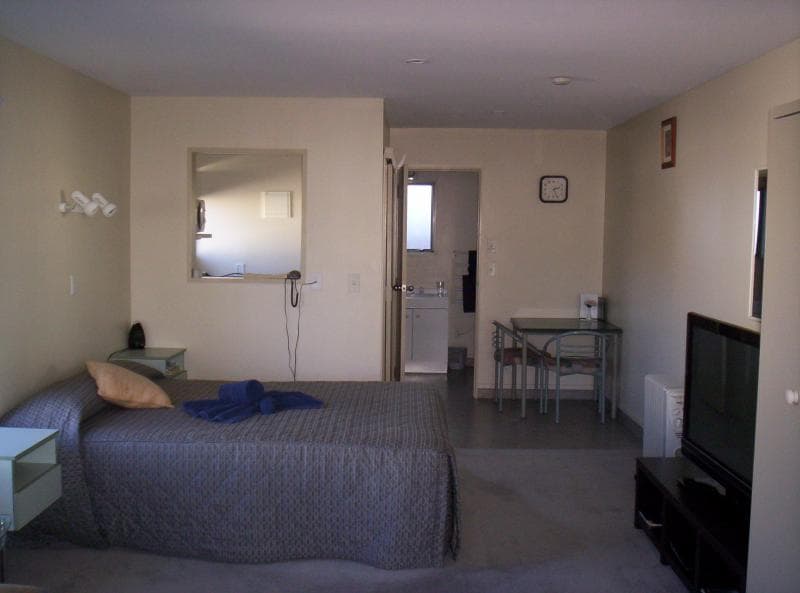 Brylin Motel 4