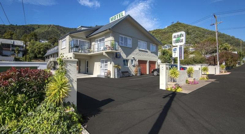 Aldan Lodge Motel 5