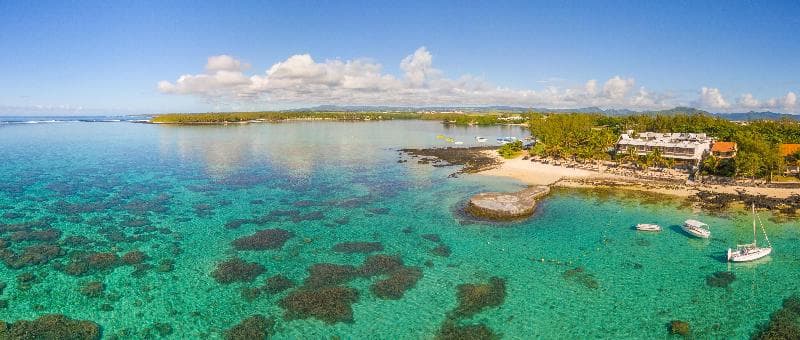 Le Peninsula Bay Beach Resort & Spa 4