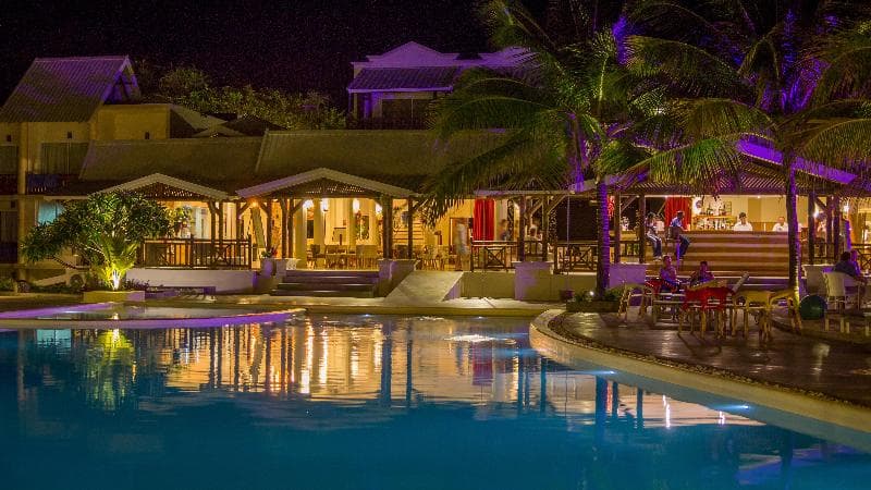 Le Peninsula Bay Beach Resort & Spa 5
