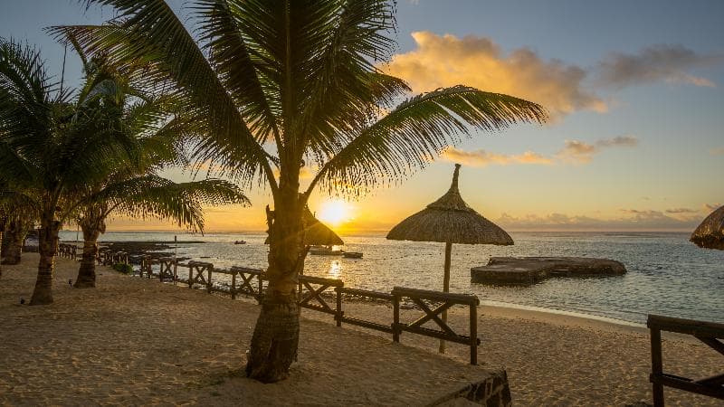 Le Peninsula Bay Beach Resort & Spa photo 1