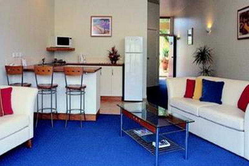 Ocean Beach Motor Lodge photo 1
