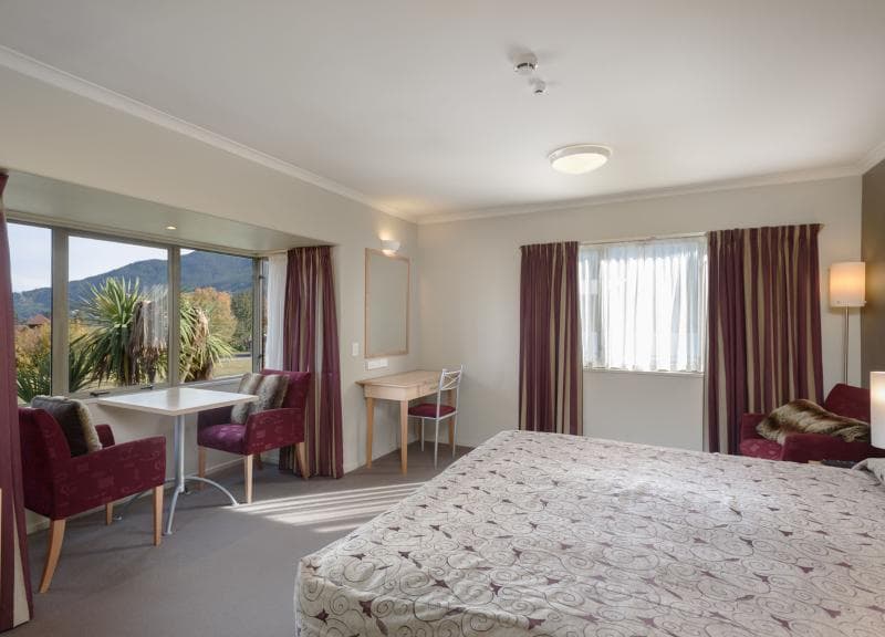 Queenstown Motel Apartments - Adults Only 3