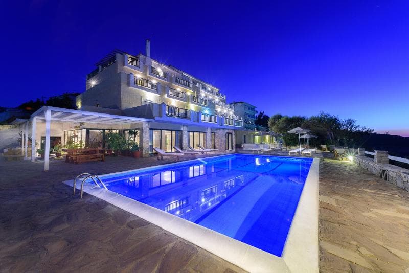 Cavos Bay Hotel 3