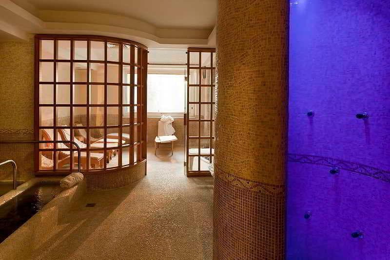 Excelsior Belvedere Hotel & Spa (Adults Only) 3