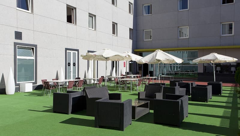 Apartamentos Vértice Sevilla Aljarafe 2