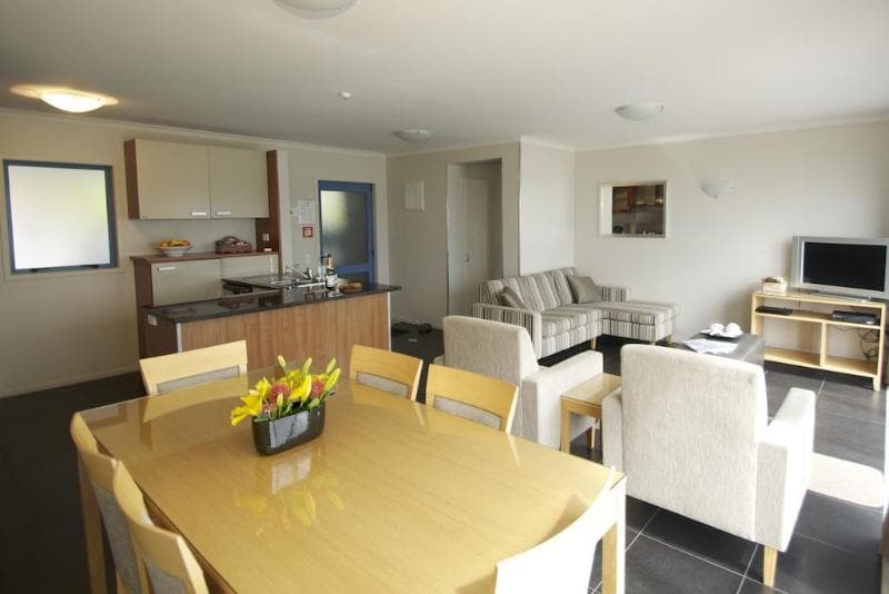 Blue Pacific Quality Apartments photo 1