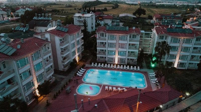 New Garden Luna Side Apart Hotel 4