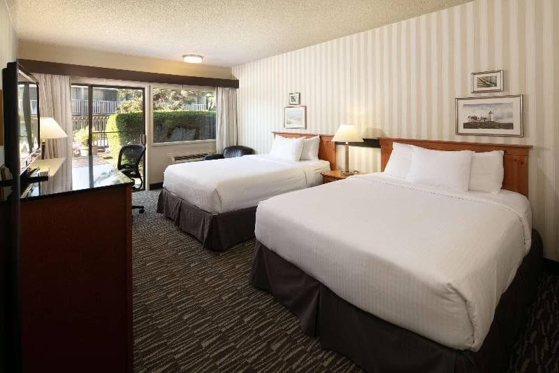 Red Lion Hotel Bellevue 4
