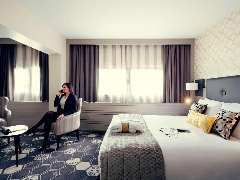 Mercure Orange 4