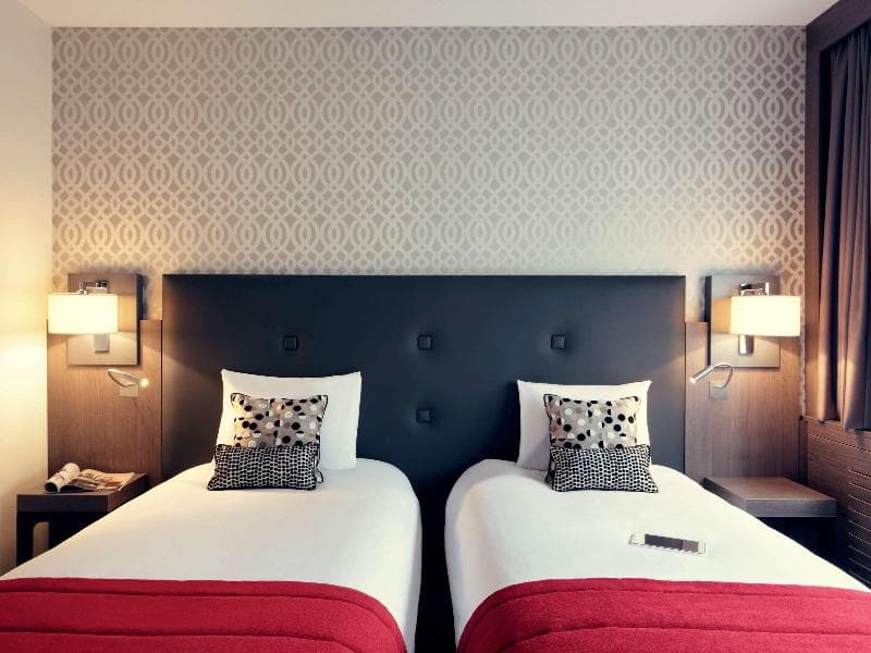 Mercure Orange 3