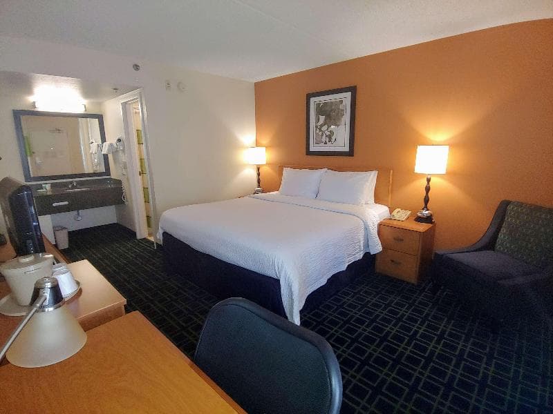Surestay Plus Hotel By Best Western Scottsdale North 4