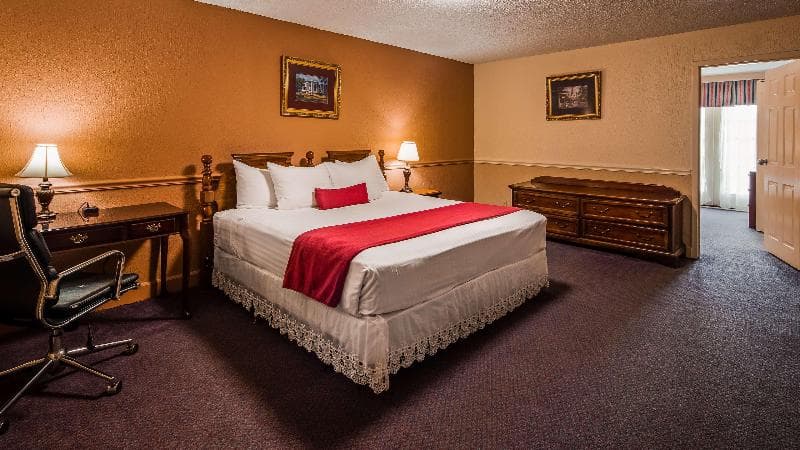 Surestay Plus Hotel By Best Western Baton Rouge photo 1