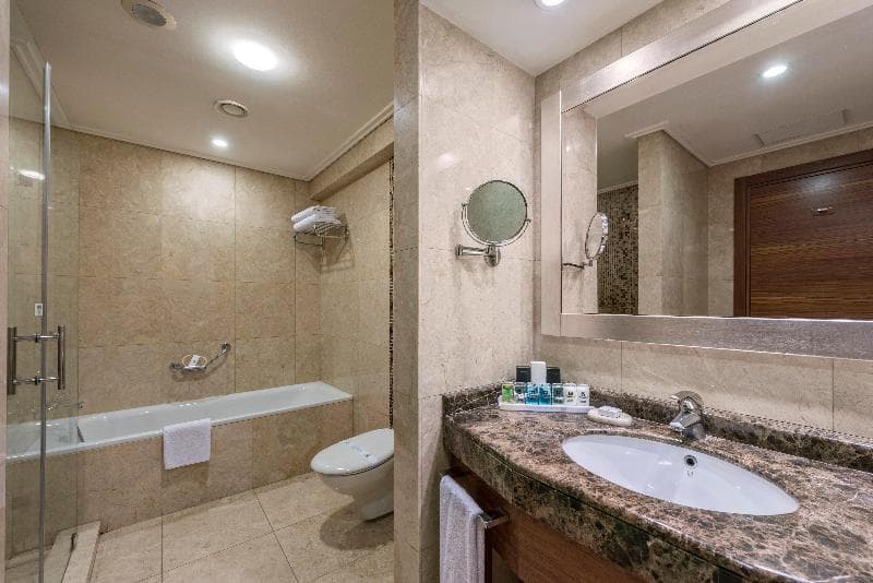 Holiday Inn Istanbul - Sisli photo 1