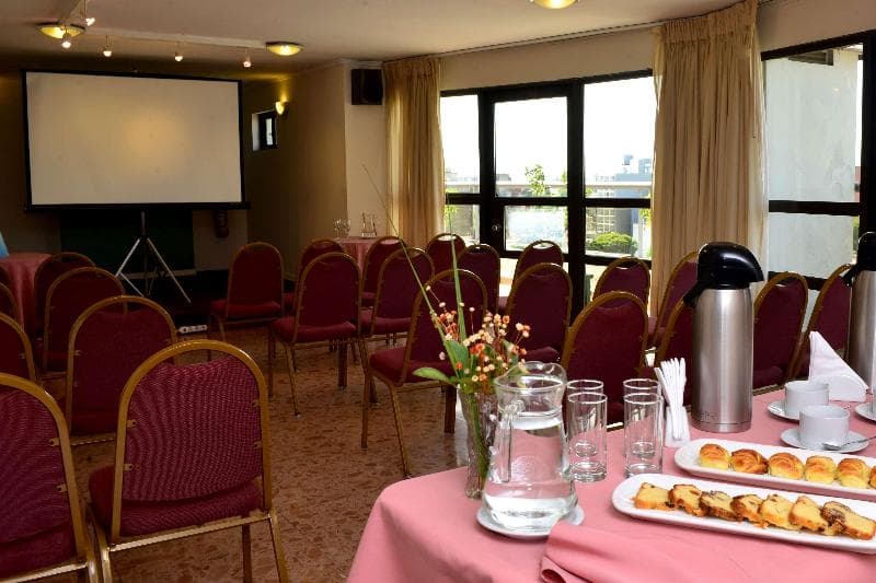 Days Inn by Wyndham Montevideo photo 1