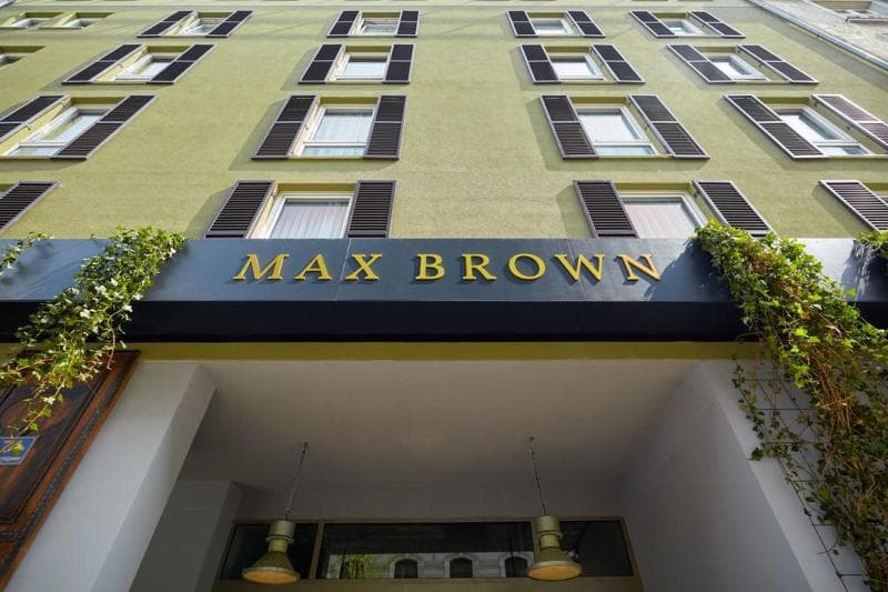 Max Brown 7th District Wien 3