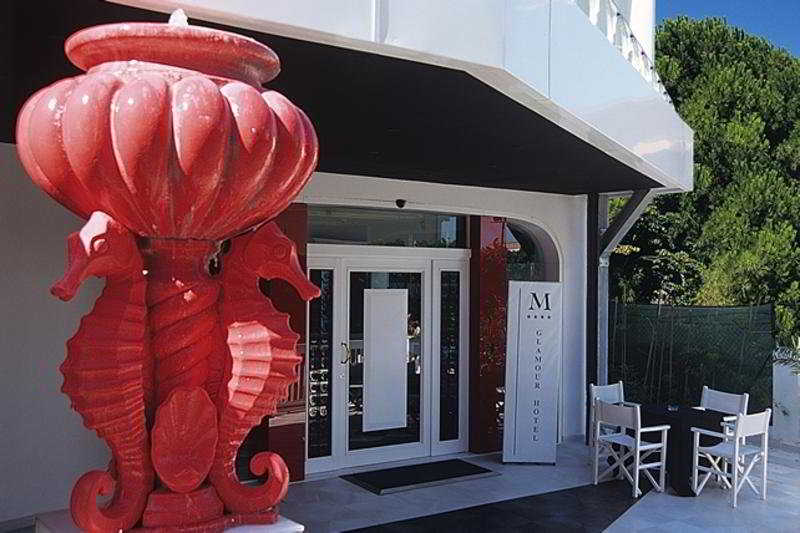 M Glamour Hotel photo 1