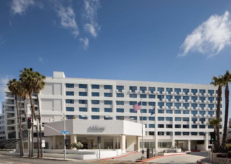 Hilton Santa Monica Hotel & Suites 3