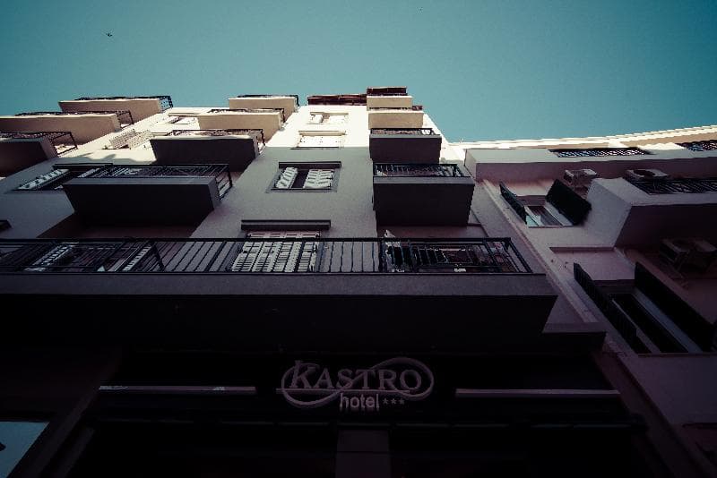 Kastro 2
