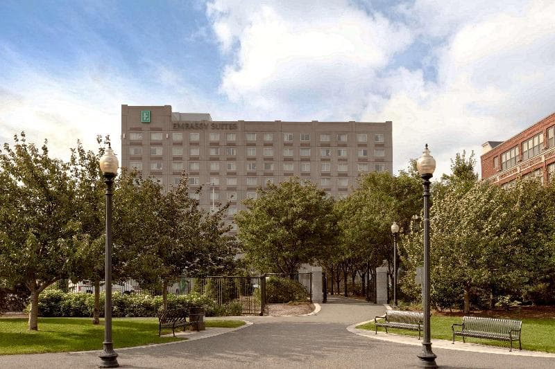 Embassy Suites by Hilton Boston at Logan Airport 3