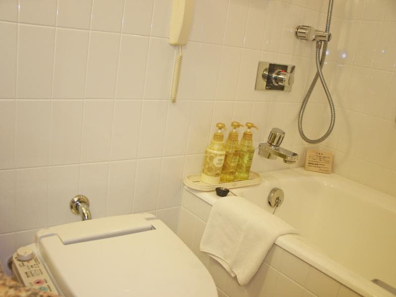 Century Royal Hotel 2