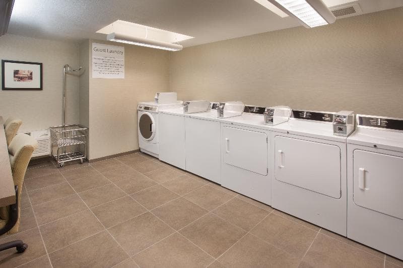 Holiday Inn & Suites Scottsdale North - Airpark 4