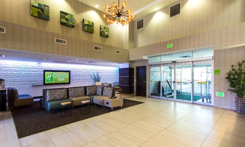 Holiday Inn & Suites Scottsdale North - Airpark photo 1