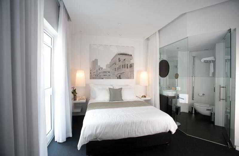 Gordon Hotel And Lounge 3