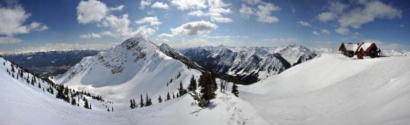 Glacier Mountaineer Lodge 3