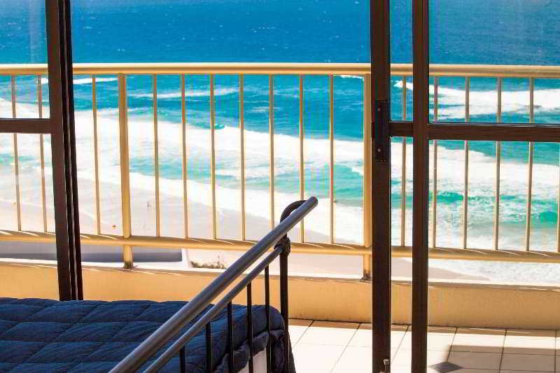 Capricorn One Beachside Holiday Apartments 2