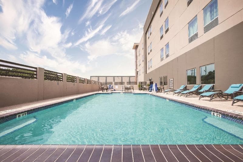 La Quinta Inn & Suites McAllen La Plaza Mall 2