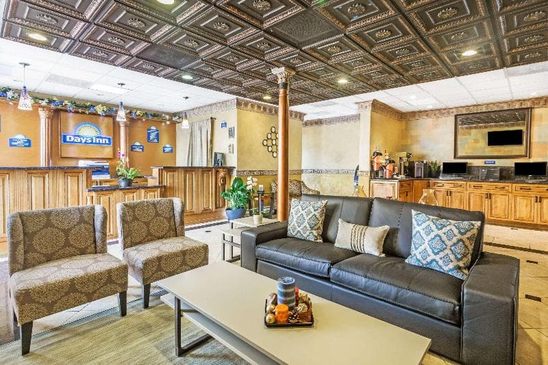 Days Inn by Wyndham Fort Lauderdale-Oakland Park Airport N 5