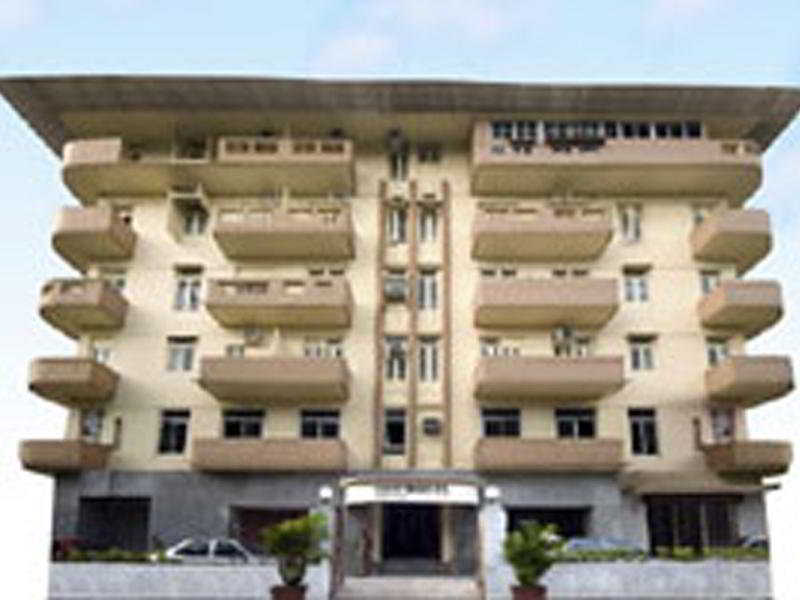 Chateau Windsor Hotel main