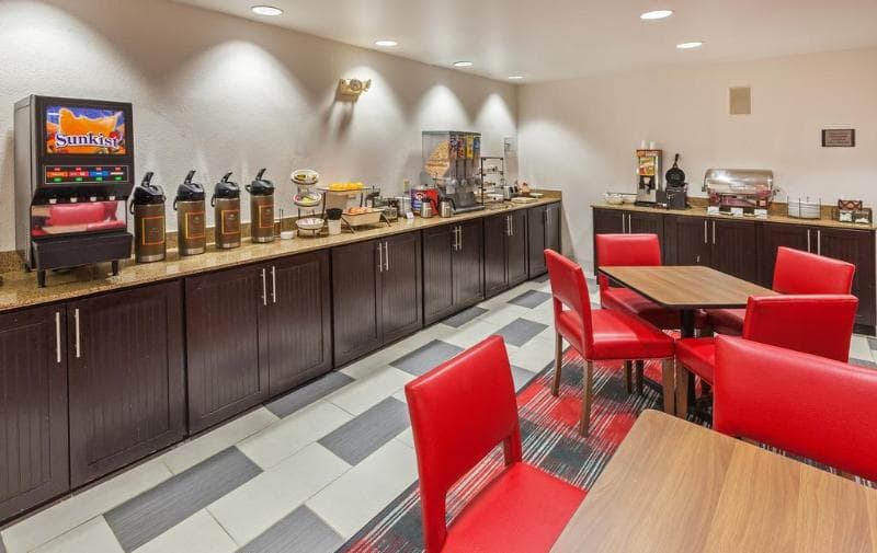 Country Inn & Suites by Radisson, DFW Airport South, TX 2