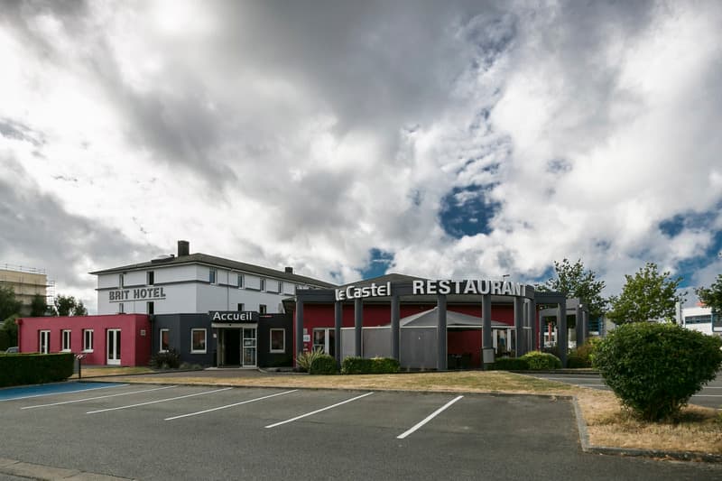 Brit Hotel Rennes - Le Castel 3