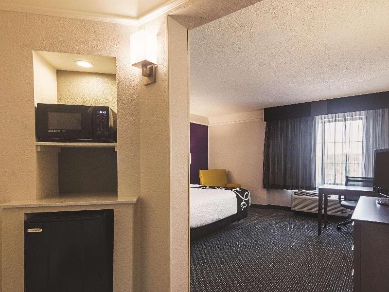 La Quinta Inn & Suites Oklahoma City North West Expressway 5