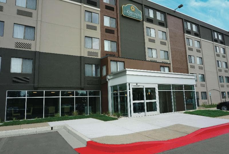 La Quinta Inn & Suites Baltimore N / White Marsh photo 1
