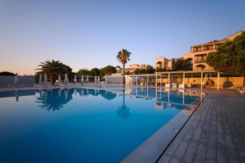 The Bay Hotel + Suites photo 1