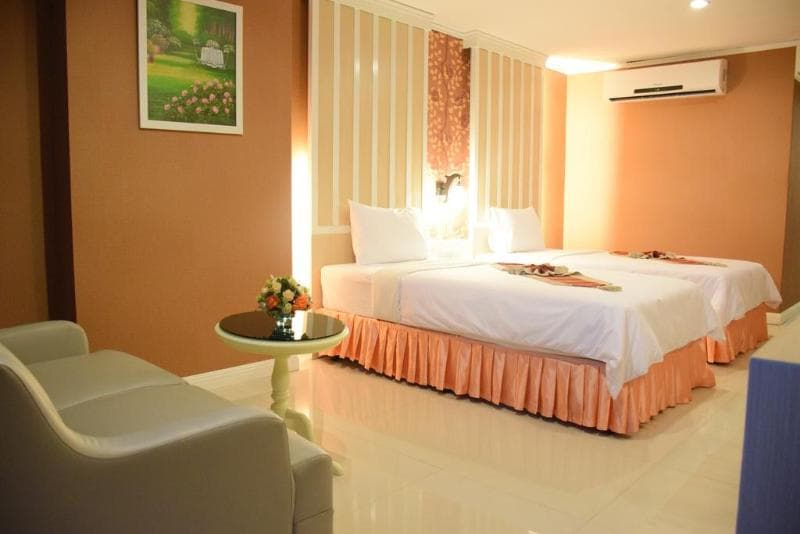 Bay Hotel Srinakarin 5
