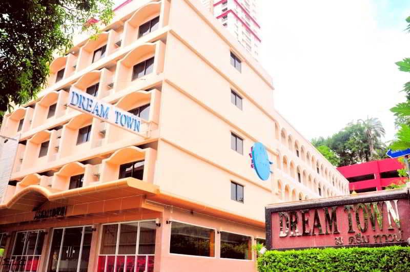 DT Hotel Pratunam main