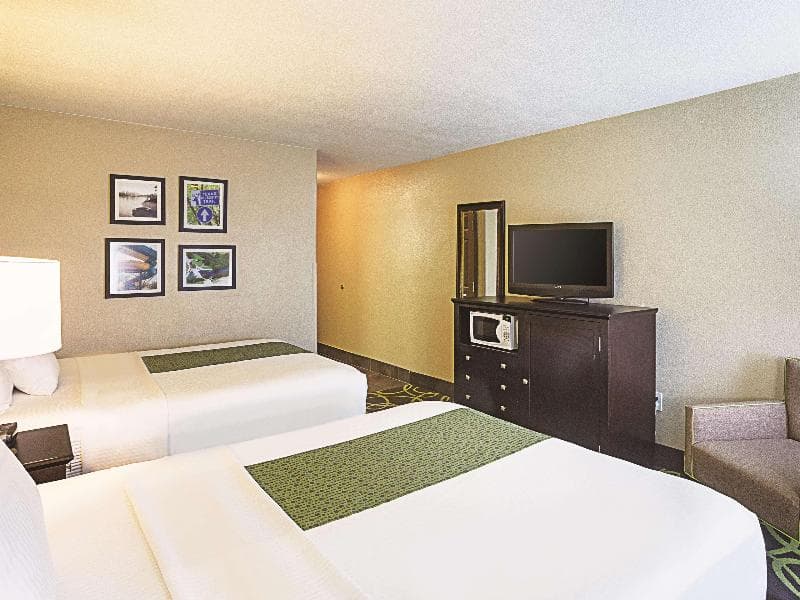 La Quinta Inn & Suites by Wyndham New Braunfels 5