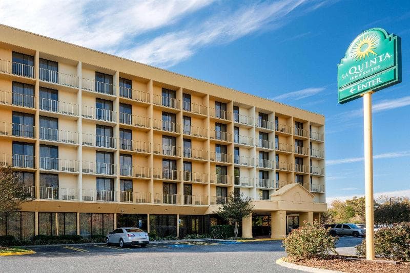 La Quinta Inn & Suites by Wyndham Nashville Airport/Opryland 4