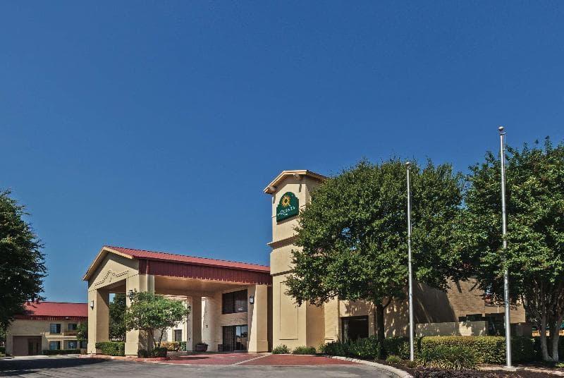 La Quinta Inn by Wyndham San Marcos 3
