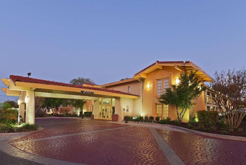 La Quinta Inn by Wyndham Austin Oltorf 3