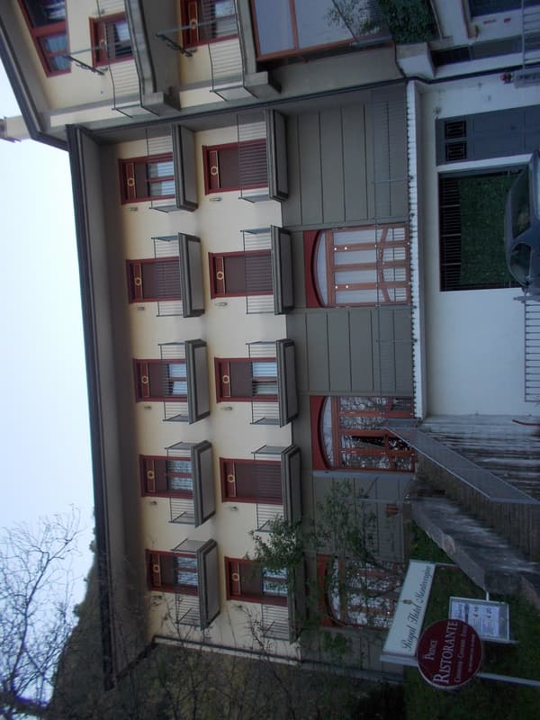 Royal Montevergine 5