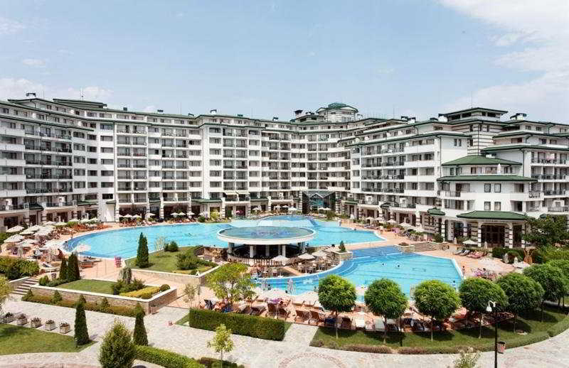 Emerald Beach Resort & Spa main