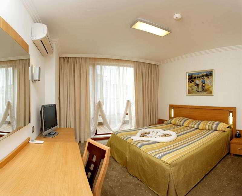Emerald Beach Resort & Spa 5