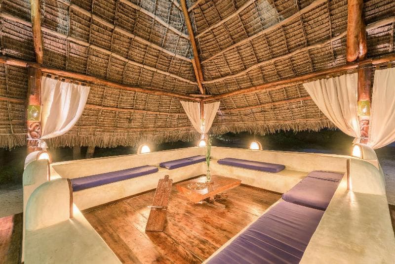Hakuna Majiwe Zanzibar main