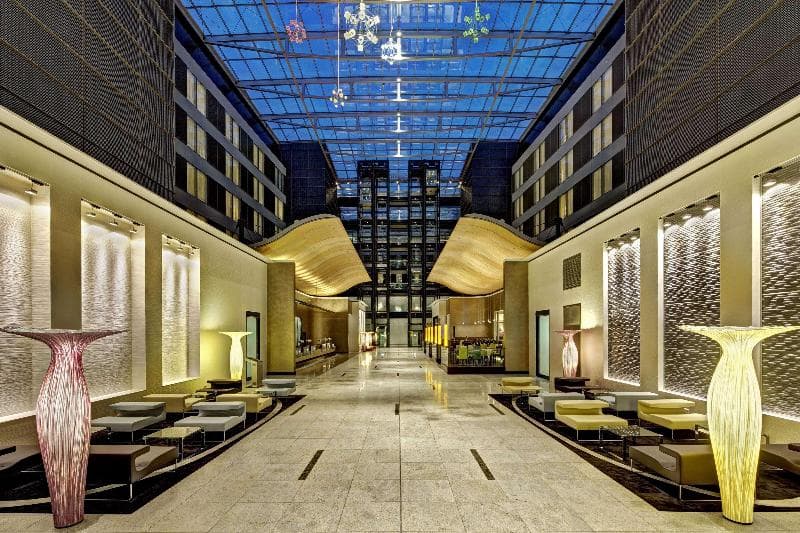 Hilton Frankfurt Airport 5