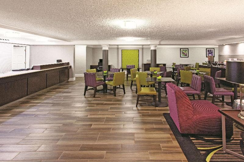 La Quinta Inn by Wyndham Fresno Yosemite 5